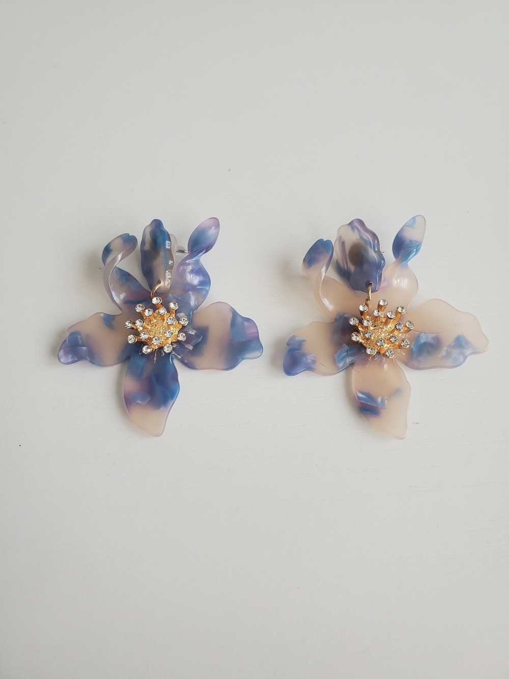 Floral Resin Drop Earrings in Lavender Beige with Crystal Center
